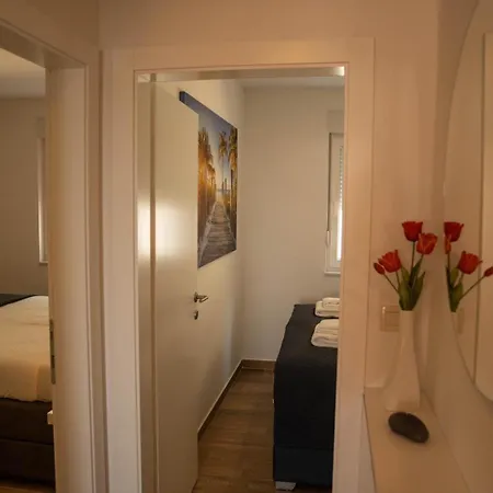 Luxury App F With Jacuzzi And The Sea View Makarska