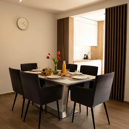 Appartement Luxury And App F Makarska