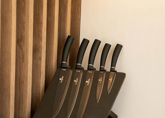 Luxury And App F * 马卡尔斯卡